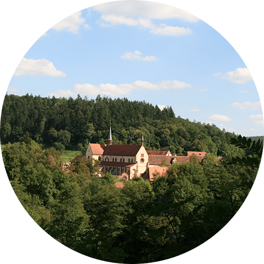 Luftaufnahme des Kloster Bronnbach in Wertheim, im unteren Taubertal