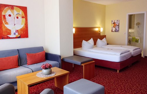 Deluxe double room (south side)